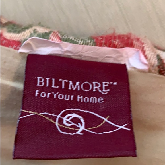 King size comforter and matching pillow shams - Picture 4 of 4